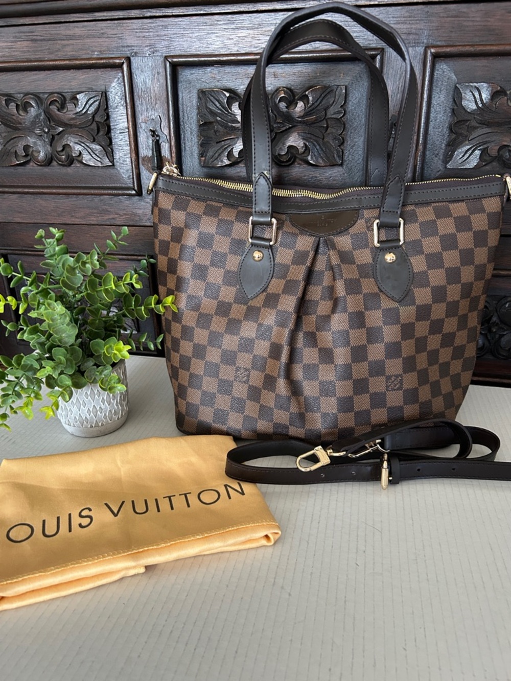 Beautiful Brown  Tote with Dark Brown Trim